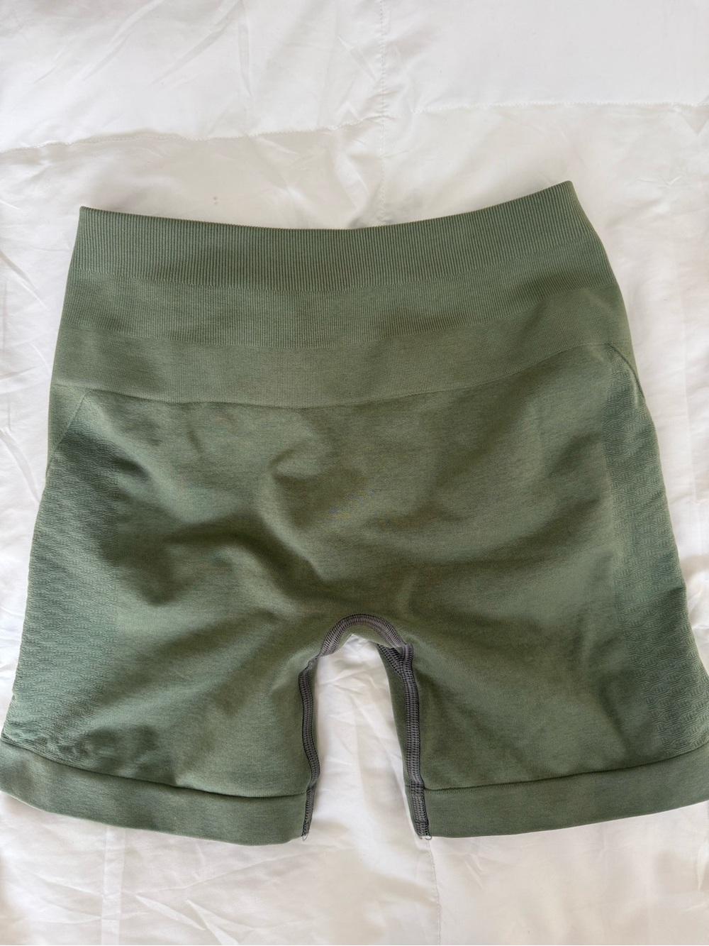 Alphalete Amplify Contour Shorts- Noble Green